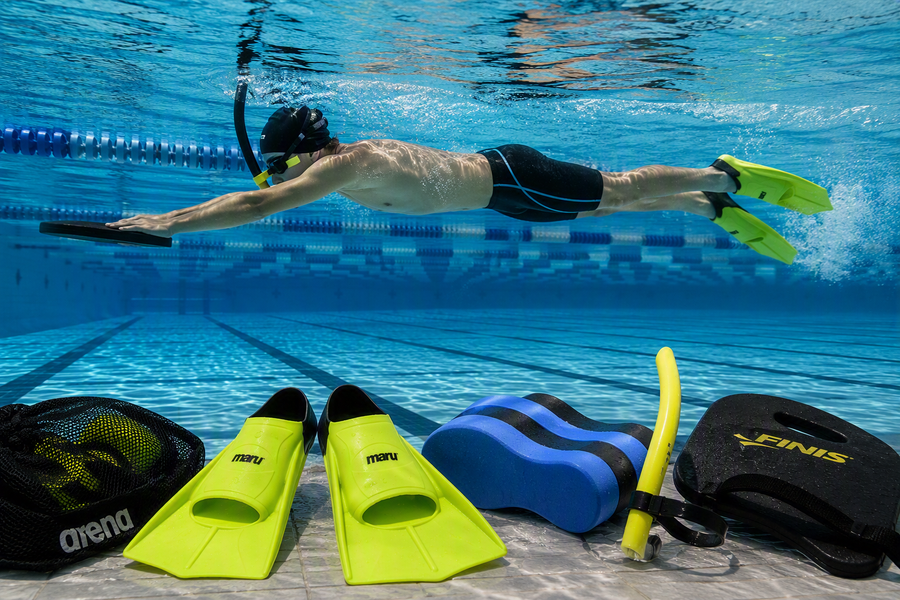 The Benefits of Swimming Training Fins for Competitive Swimmers