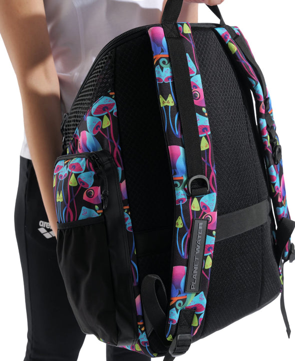 Arena One Go Psychedelic Fauna Chameleon Special Edition 45L Backpack